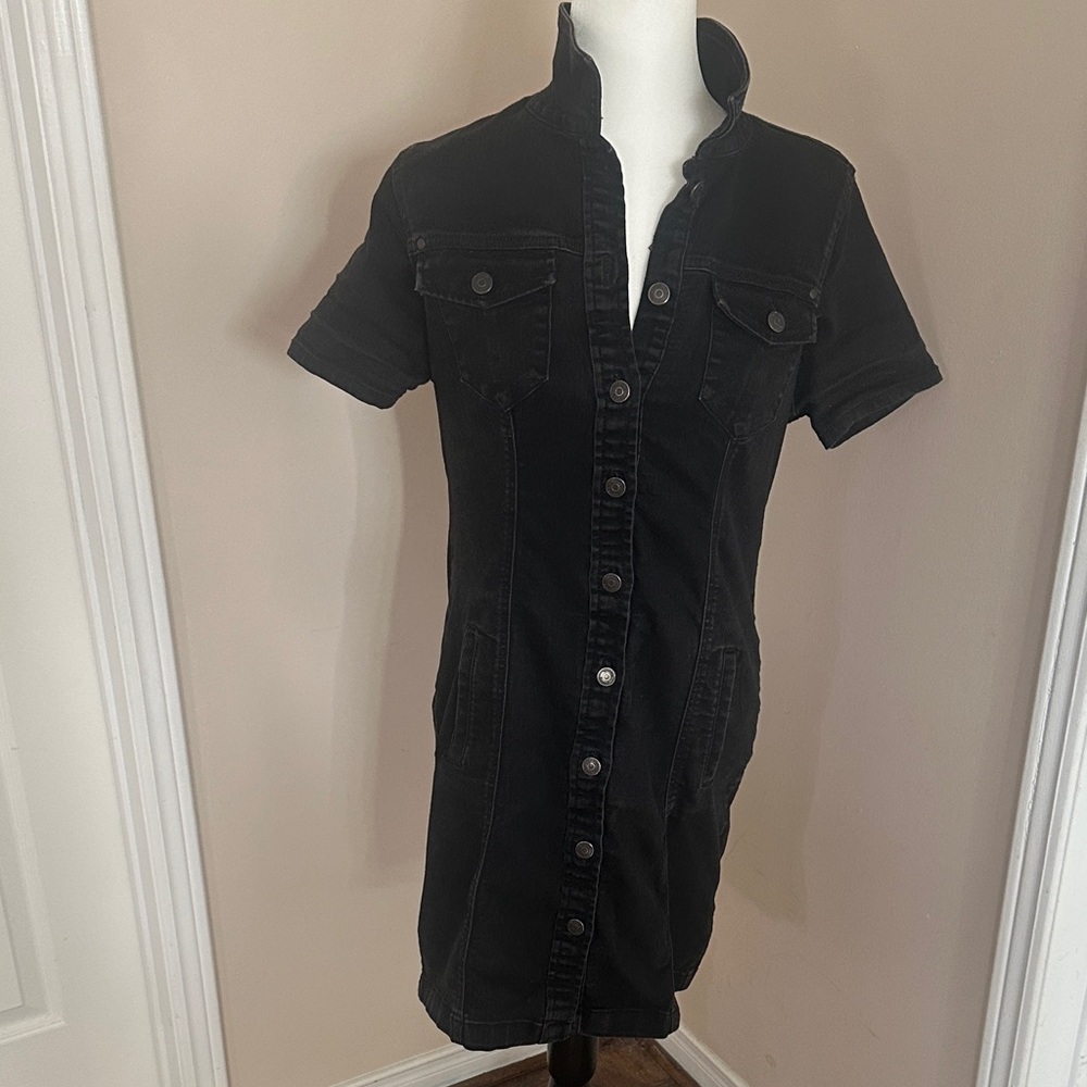 Black Button-Front Short Sleeve Dress
